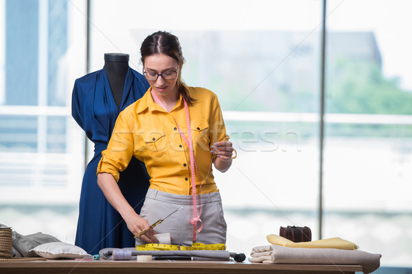 Kadın terzi çalışma yeni giyim moda Stok fotoğraf © Elnur