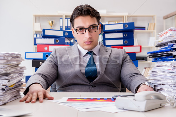 Zakenman drukke papierwerk business kantoor man Stockfoto © Elnur