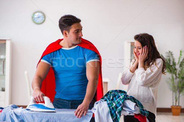 Foto stock: Homem · marido · casa · ajuda