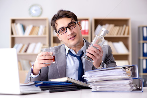 Foto stock: Jovem · empresário · potável · estresse · negócio · vinho