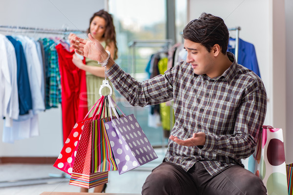 Foto stock: Hombre · espera · esposa · Navidad · compras · Pareja