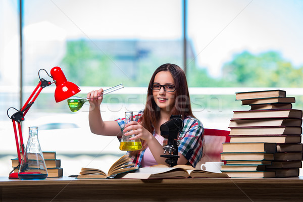 Kadın öğrenci kimya sınavlar kitaplar doktor Stok fotoğraf © Elnur