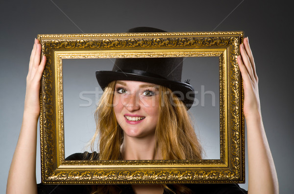 Stock fotó: Nő · klasszikus · kalap · képkeret · fa · boldog
