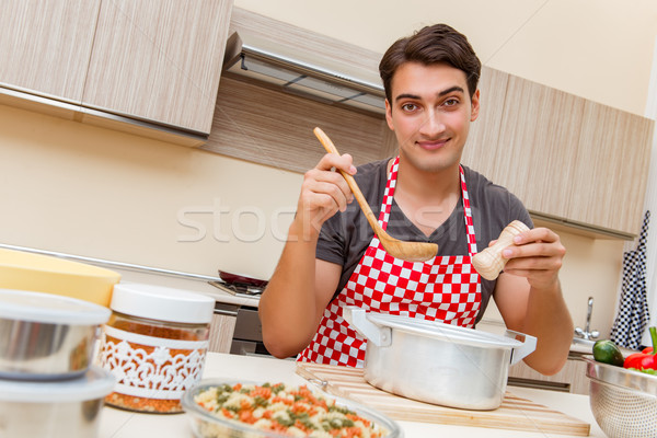 Stockfoto: Man · mannelijke · kok · keuken · gelukkig