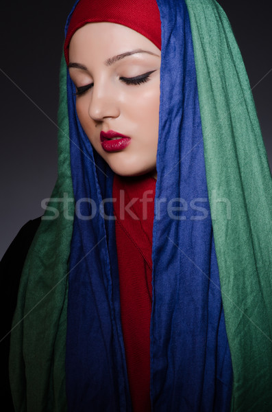 Portret jonge vrouw hoofddoek vrouw gelukkig mode Stockfoto © Elnur