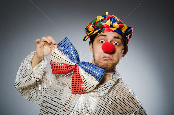 滑稽    小丑    黑暗    舞会    快乐    生日 / funny clown