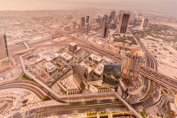 Panoramă noapte Dubai afaceri oraş construcţie Imagine de stoc © Elnur