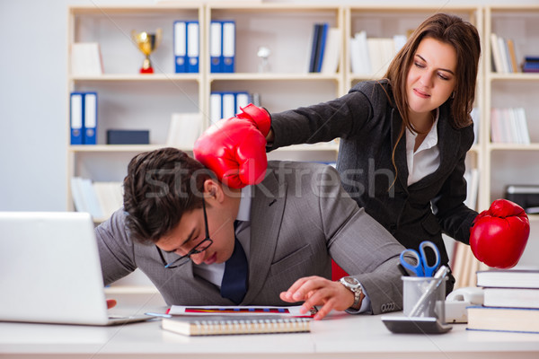 Biuro konflikt człowiek kobieta biznesmen pracy Zdjęcia stock © Elnur