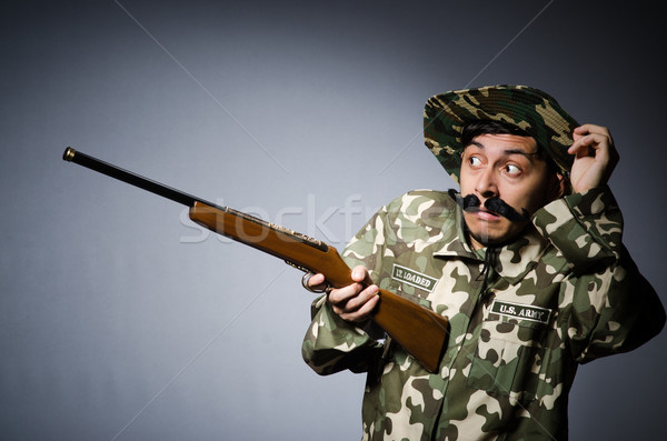 Engraçado soldado escuro homem fundo verde Foto stock © Elnur