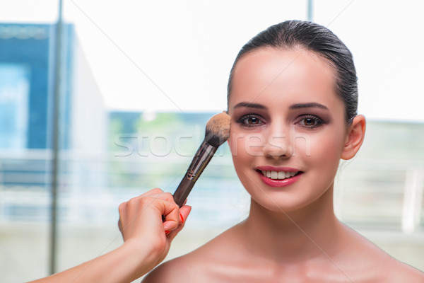 Mujer hermosa maquillaje cosméticos belleza labios piel Foto stock © Elnur
