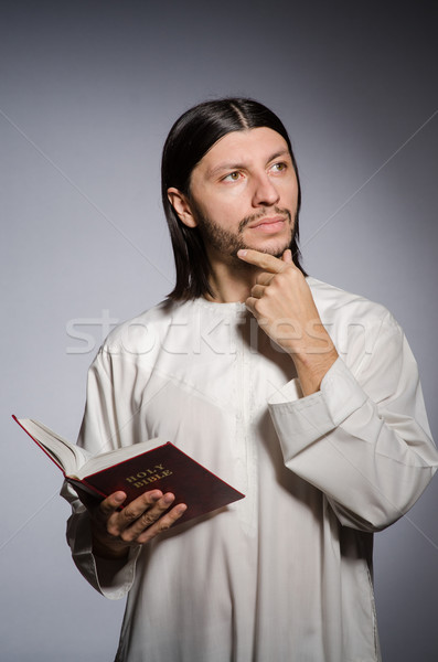 Pap férfi vallásos könyv templom Biblia Stock fotó © Elnur