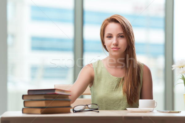 Jeune femme école examens femme heureux maison [[stock_photo]] © Elnur