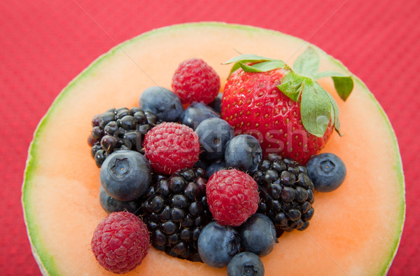 Jagody melon świeże puchar czerwony owoców Zdjęcia stock © elvinstar
