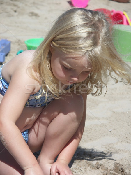 Budynku zamek młoda dziewczyna plaży Zdjęcia stock © elvinstar