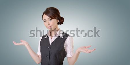 беспомощный молодые деловой женщины Плечи портрет Сток-фото © elwynn