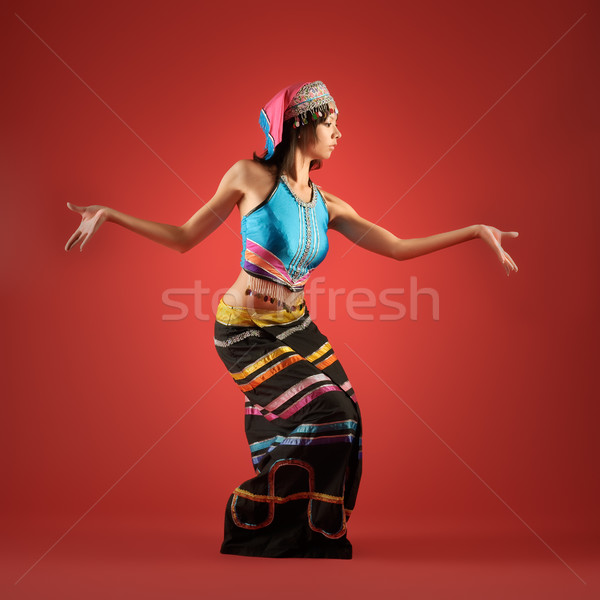 Dansen mysterieus China minderheid nationaliteit meisje Stockfoto © elwynn