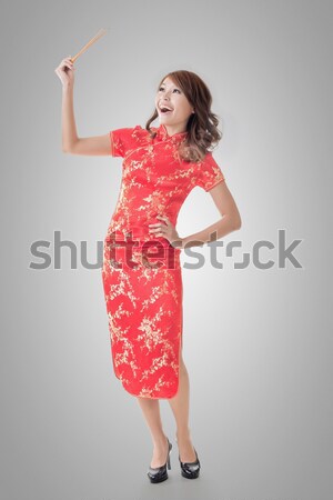 Stock foto: Chinesisch · Frau · Einführung · Kleid · traditionellen · Neujahr