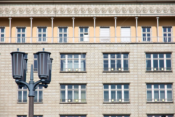 Straat licht gebouw Berlijn huis venster Stockfoto © elxeneize