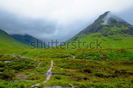 Schlechtwetter regnerisch Tag Landschaft Schönheit Reise Stock foto © elxeneize