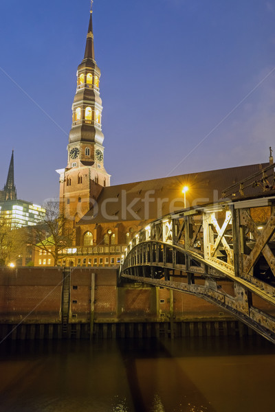 Kerk hamburg zonsondergang gebouw Blauw reizen Stockfoto © elxeneize