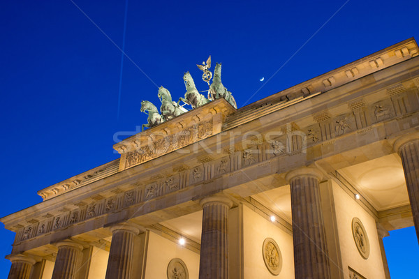 View Berlino all'alba costruzione cross metal Foto d'archivio © elxeneize