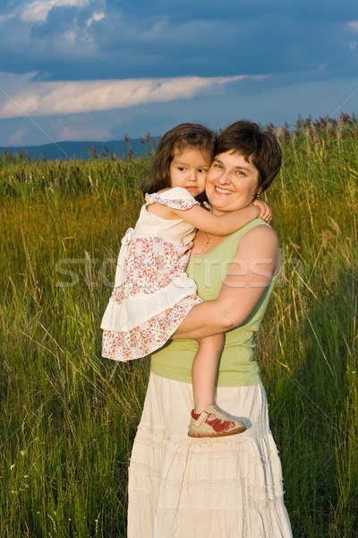 Kislány anya kívül boldog fiatal nő lánygyermek Stock fotó © emese73