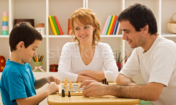 Familie spielen Schach Vater-Sohn jungen schöne Frau Stock foto © emese73