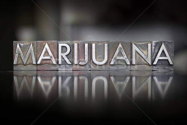 Marijuana parola scritto vintage tipo Foto d'archivio © enterlinedesign