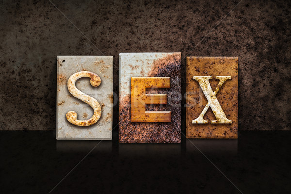 Sex întuneric cuvant scris ruginit Imagine de stoc © enterlinedesign