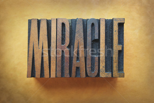Miracolo parola scritto vintage tipo Foto d'archivio © enterlinedesign