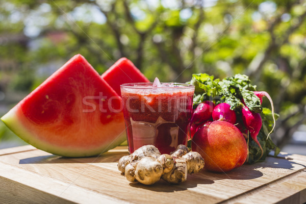 Piros gyümölcs zöldség dzsúz friss termény Stock fotó © epstock