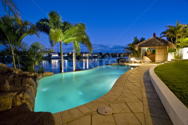 Resort style vie luxueux manoir externe Photo stock © epstock