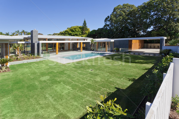 Luxuoso mansão moderno quintal piscina australiano Foto stock © epstock