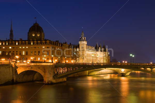 La Conciergerie Stock photo © ErickN