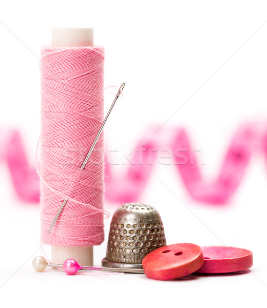 縫紉 緒 針 頂針 粉紅色 商業照片 © erierika