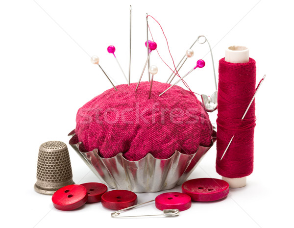 [[stock_photo]]: Couture · fil · aiguille · dé · à · coudre · rose