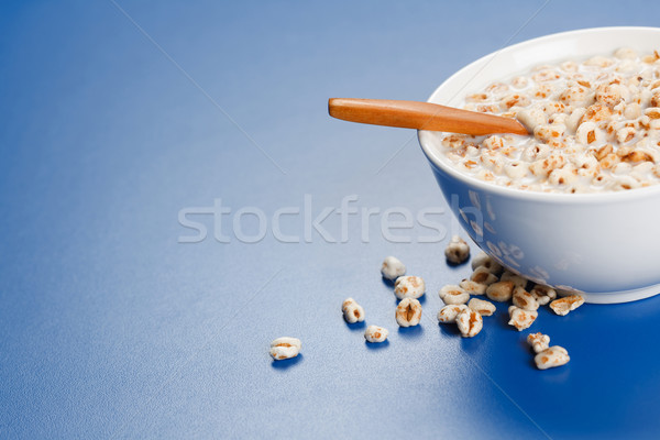 Zdjęcia stock: Pszenicy · mleka · śniadanie · tablicy · niebieski