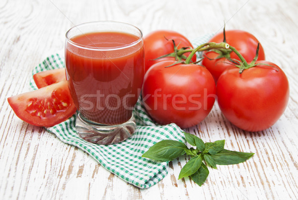 Domates suyu cam taze domates yaprak arka plan Stok fotoğraf © Es75