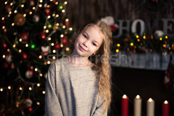 Stockfoto: Meisje · kerstboom · home · meisje · boom · gelukkig