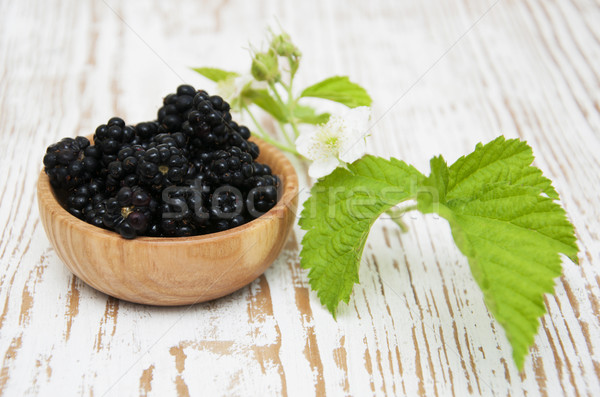 Bowl of Blackberries Stock photo © Es75