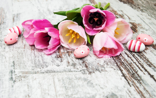 Rose tulipes œufs de Pâques bois printemps fond Photo stock © Es75