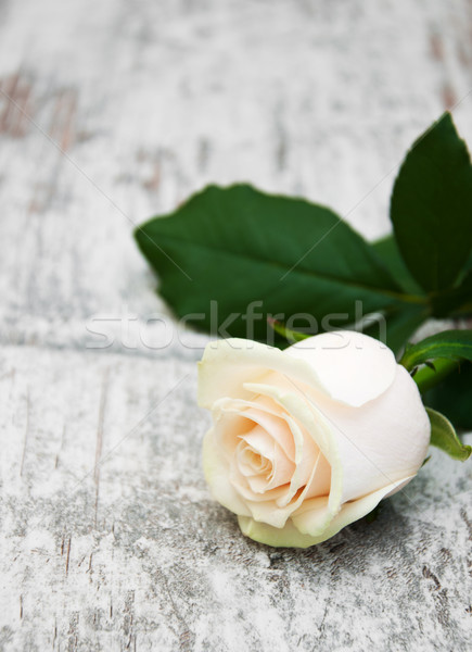 Rosa tavolo in legno bianco vecchio wedding design Foto d'archivio © Es75