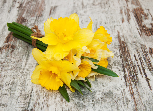 Geel narcissen oude houten Pasen bloem Stockfoto © Es75