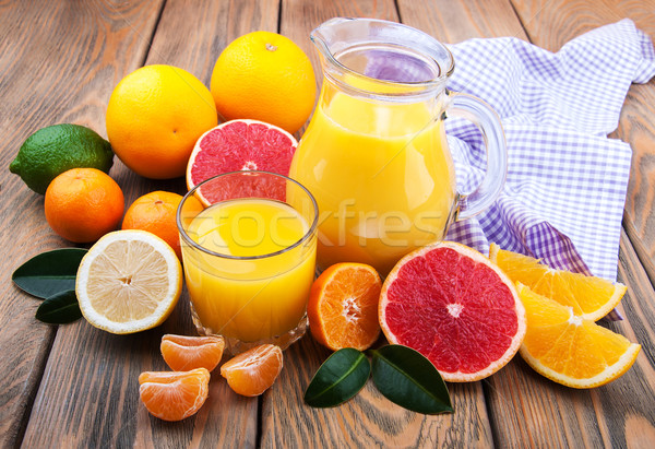 新鮮 柑橘 果汁 水果 木桌 食品 商業照片 © Es75