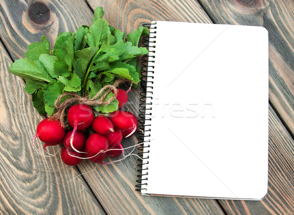 Fresh organic radish Stock photo © Es75
