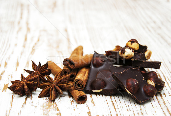 Foto stock: Chocolate · escuro · nozes · temperos · comida · chocolate