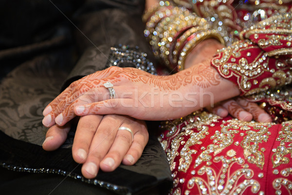 Hände Braut halten Hand Schwerpunkt Bräute Stock foto © esatphotography