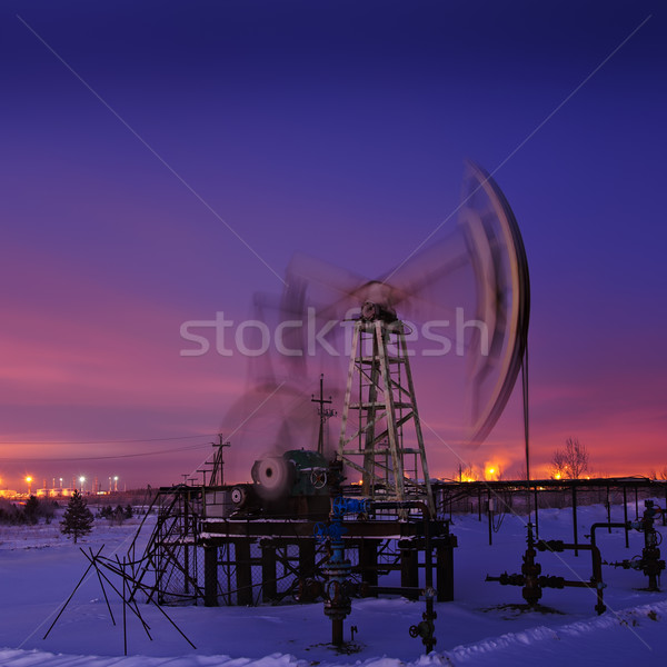 Fúrótorony éjszaka olaj olajfúró torony tevékenység kilátás Stock fotó © EvgenyBashta