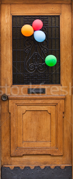 Vechi uşă casă perete acasă Imagine de stoc © EwaStudio
