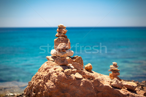 Pietre equilibrio ciottoli blu mare Foto d'archivio © EwaStudio